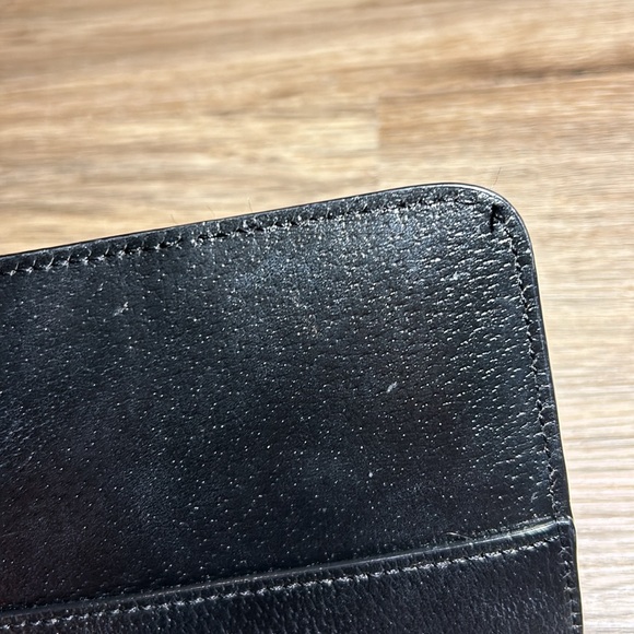 Small black Kate Spade wristlet - Picture 7 of 7